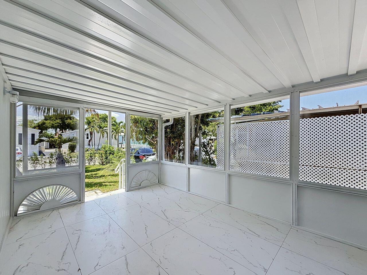 RAVENSWOOD ESTATES & MARINAS - Residential