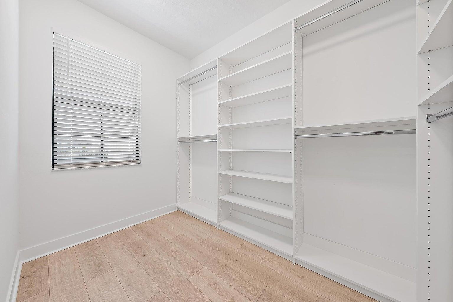 ALTON - Residential Lease