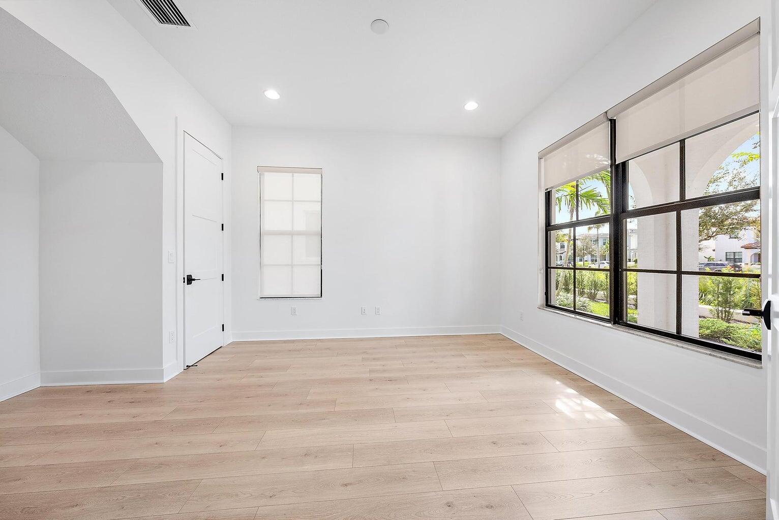 ALTON - Residential Lease