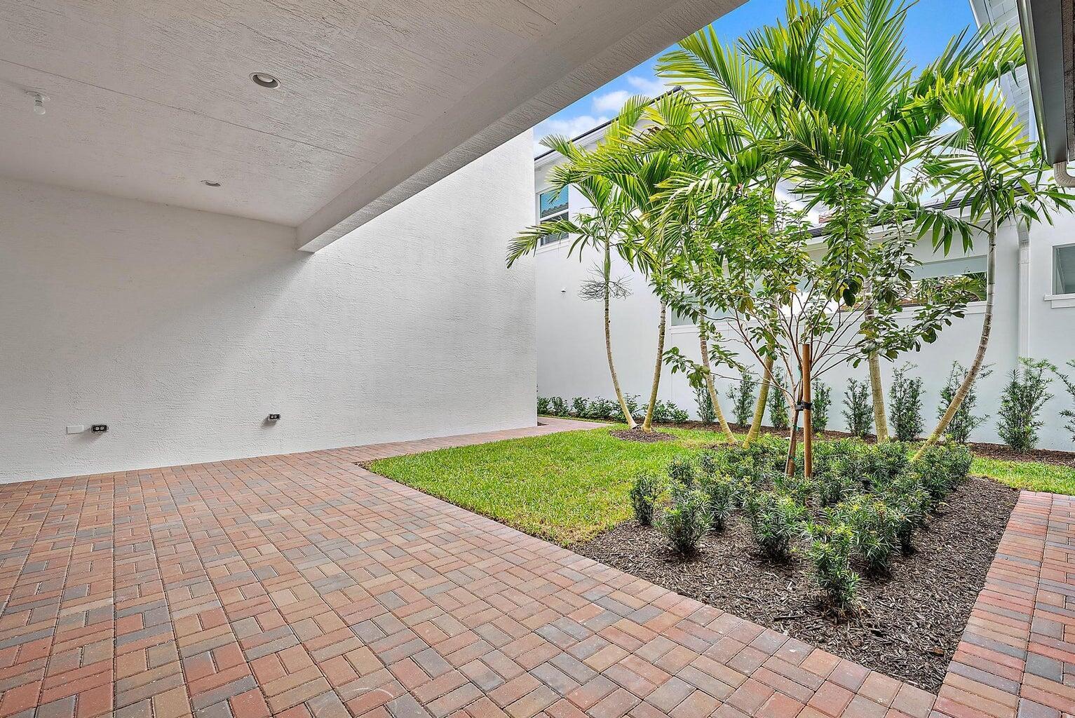 ALTON - Residential Lease