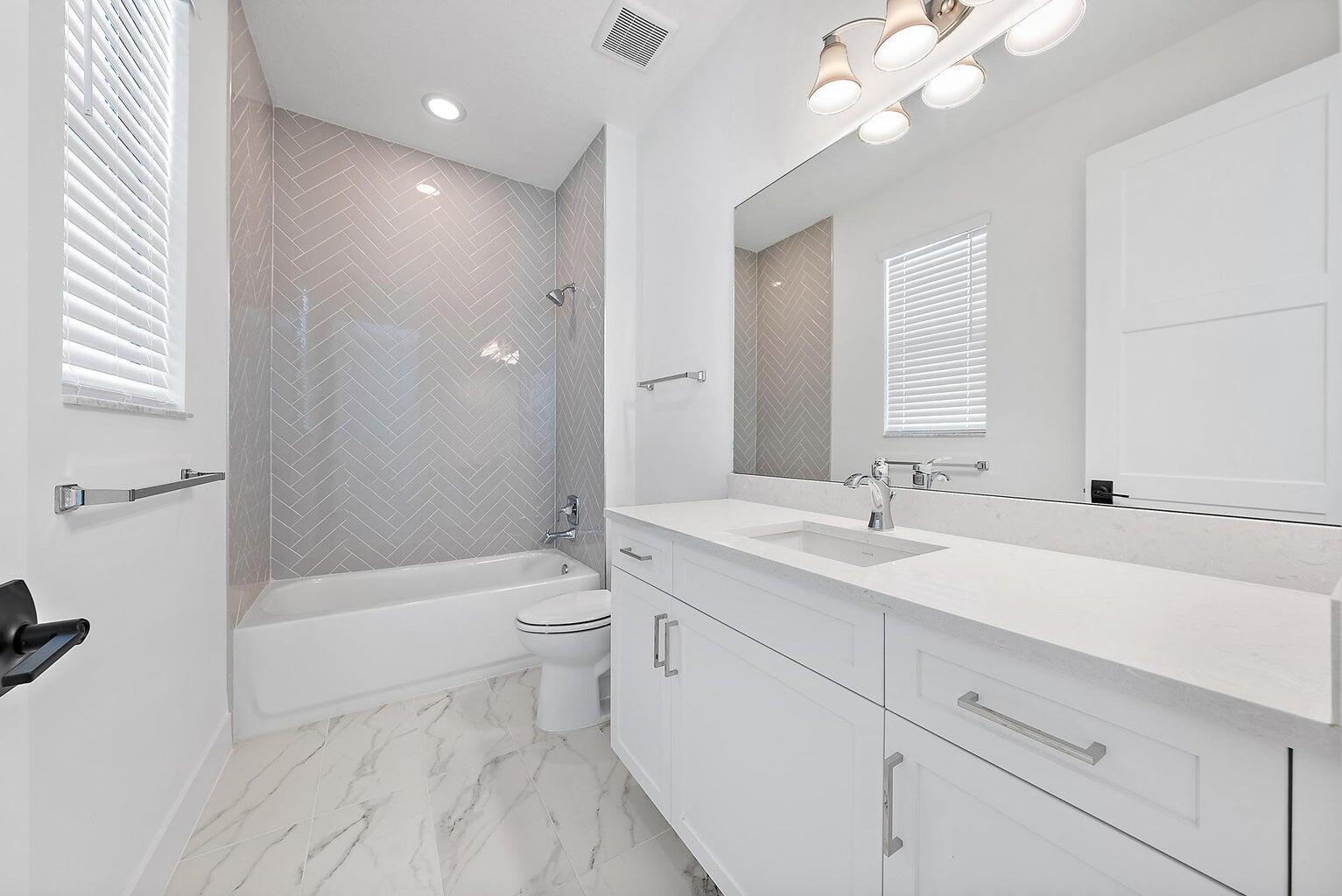 ALTON - Residential Lease