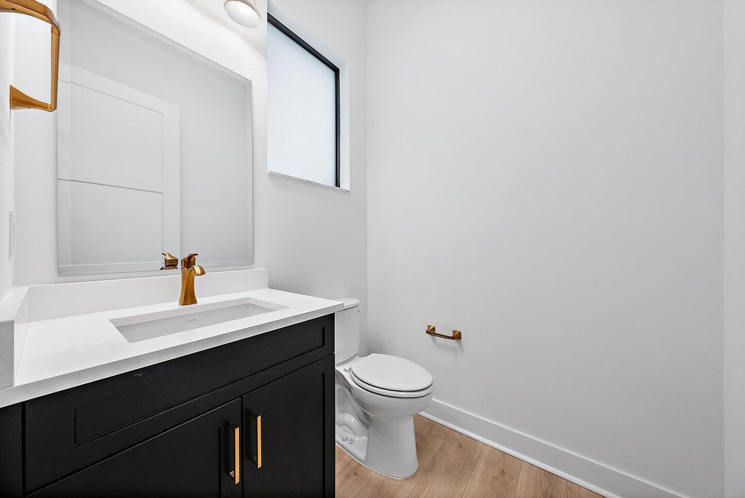 ALTON - Residential Lease