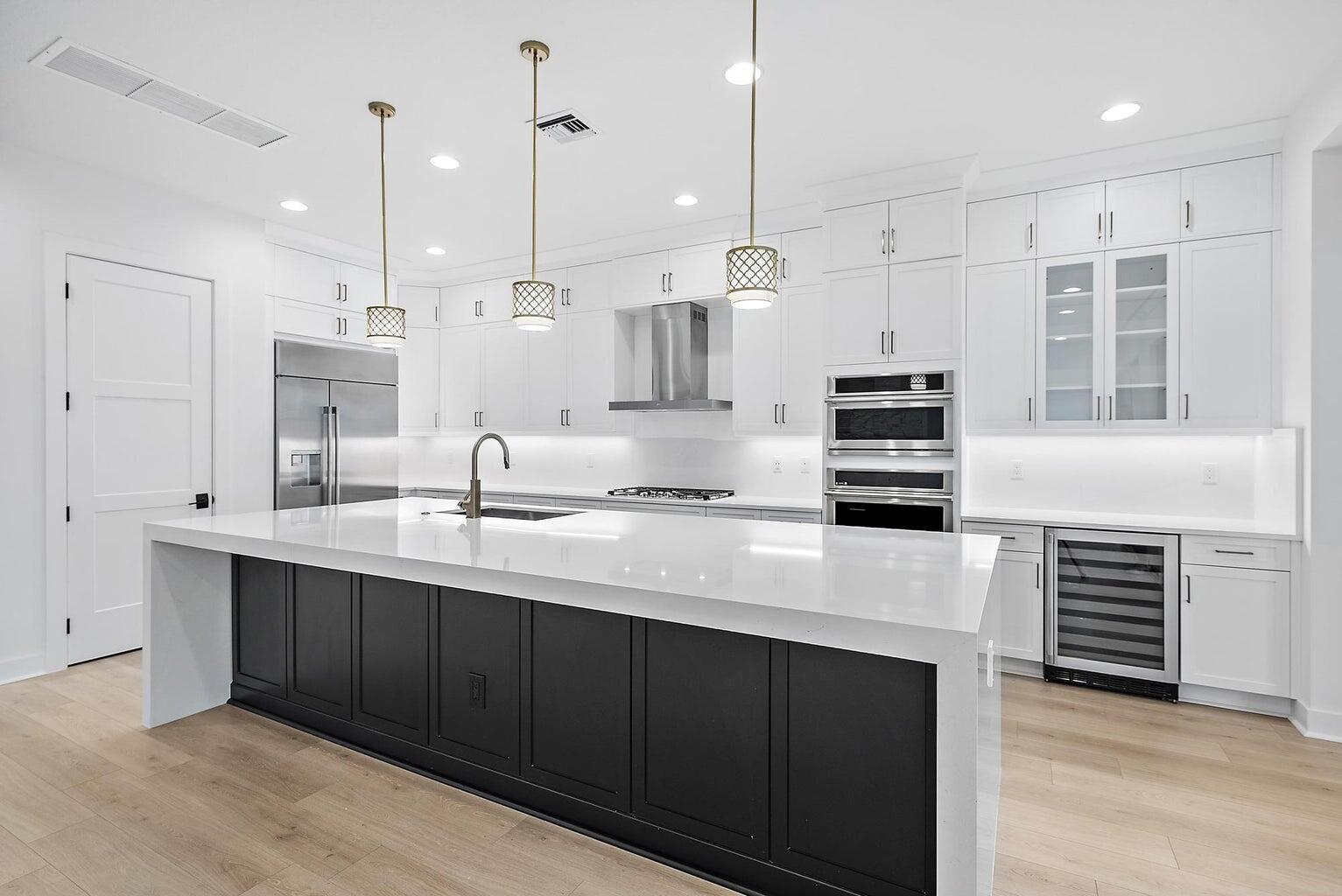 ALTON - Residential Lease