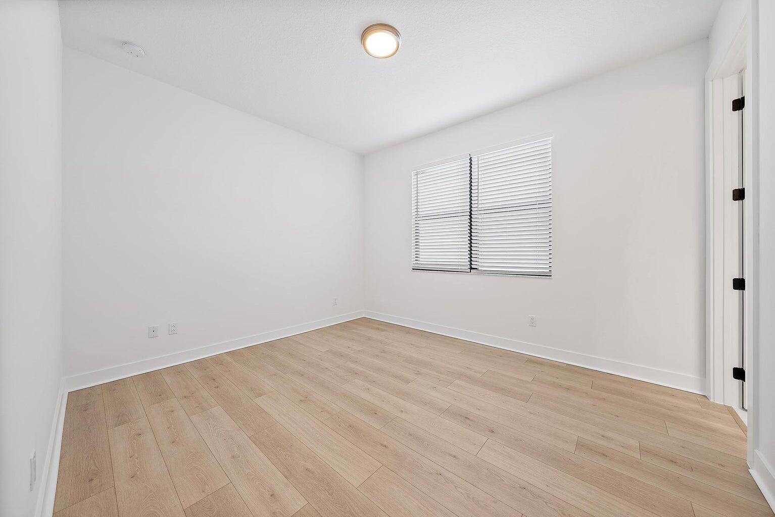 ALTON - Residential Lease