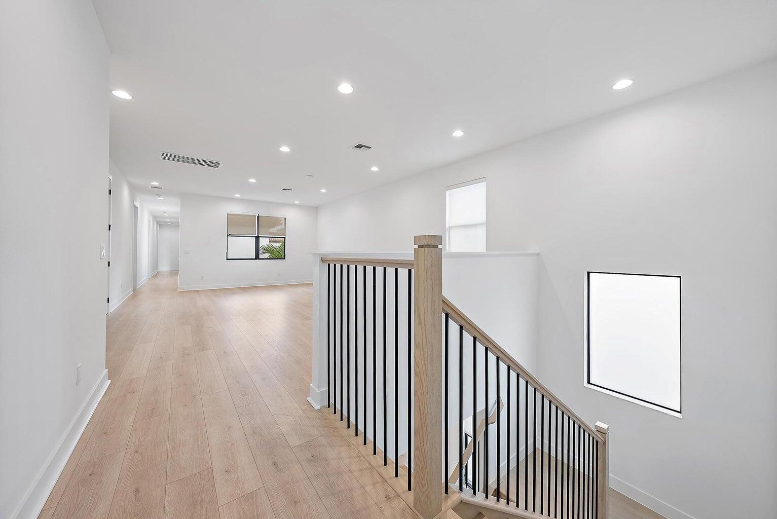 ALTON - Residential Lease