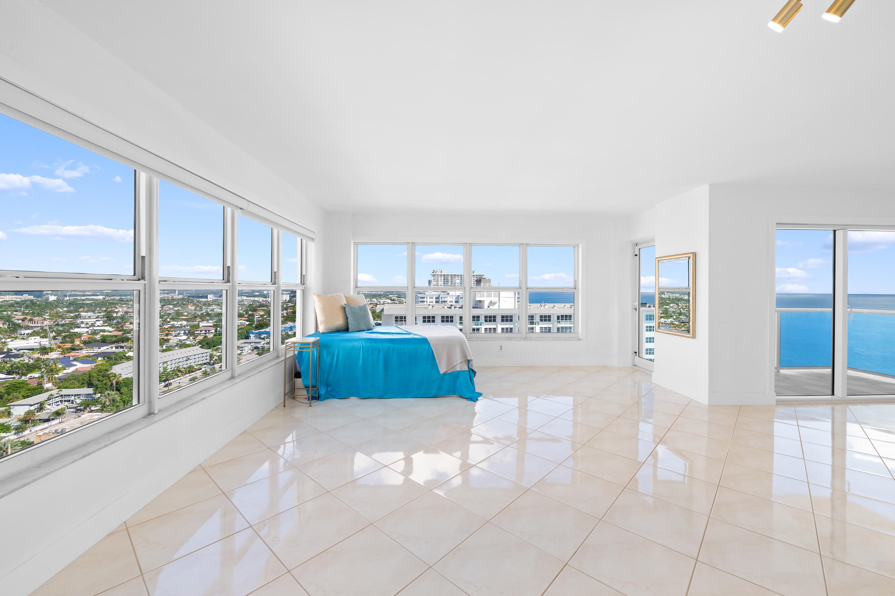 3500 GALT OCEAN Drive 2212A