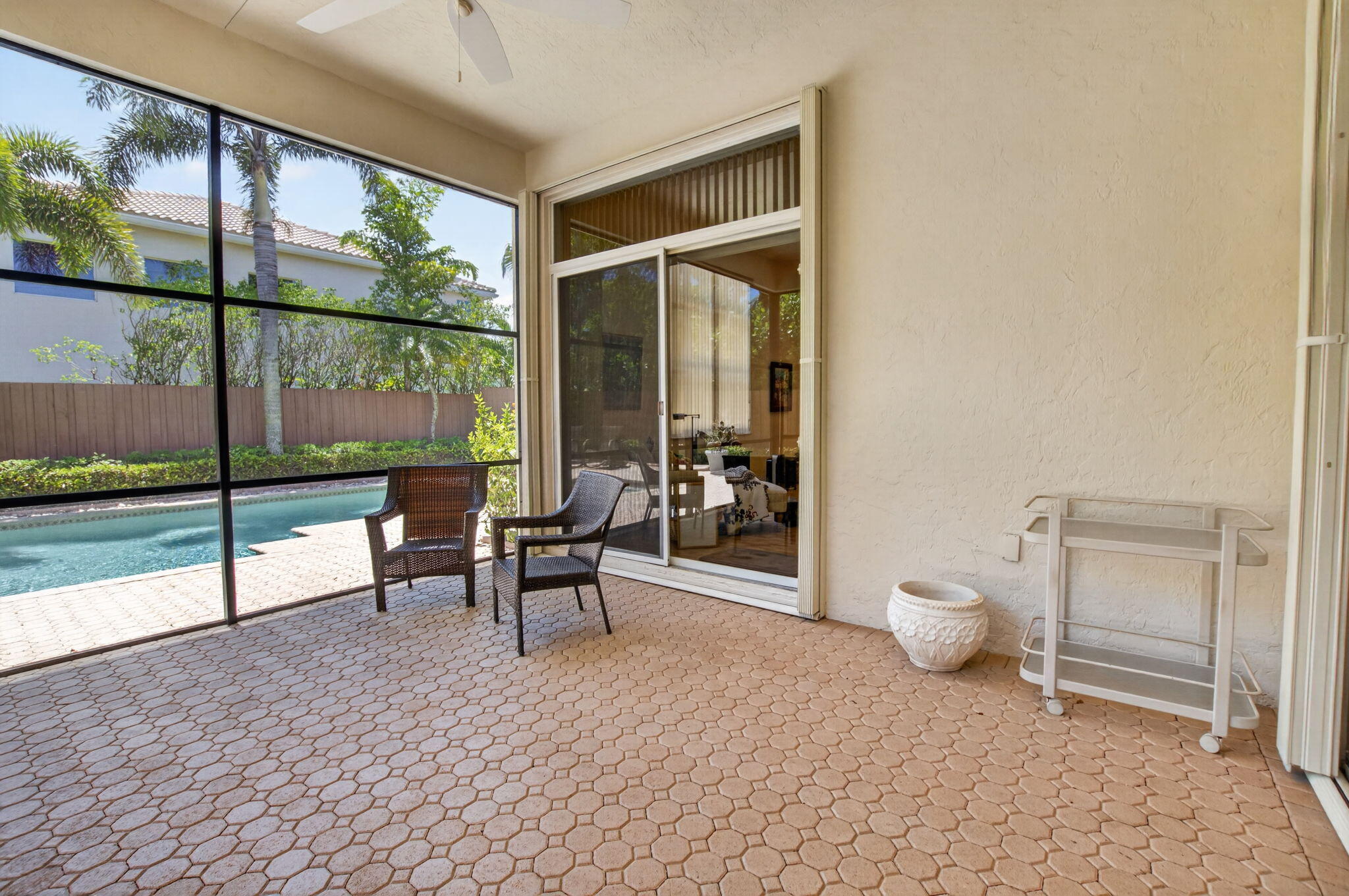 BANYANS - Residential