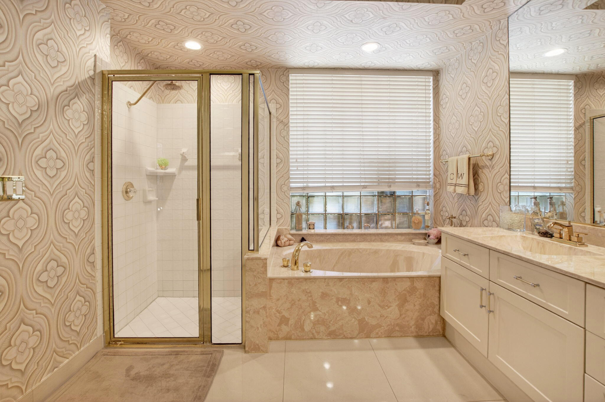 BANYANS - Residential