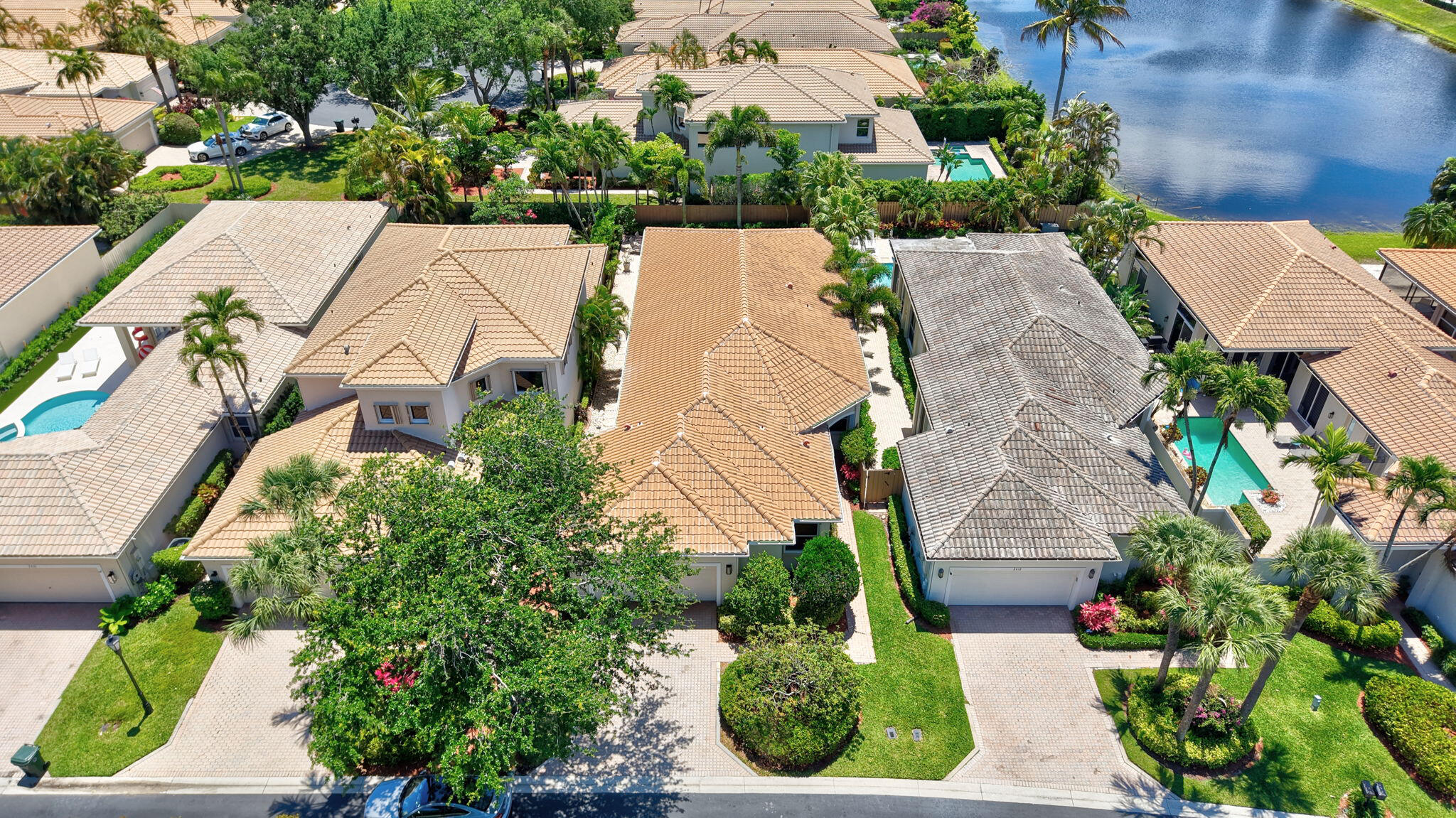 BANYANS - Residential