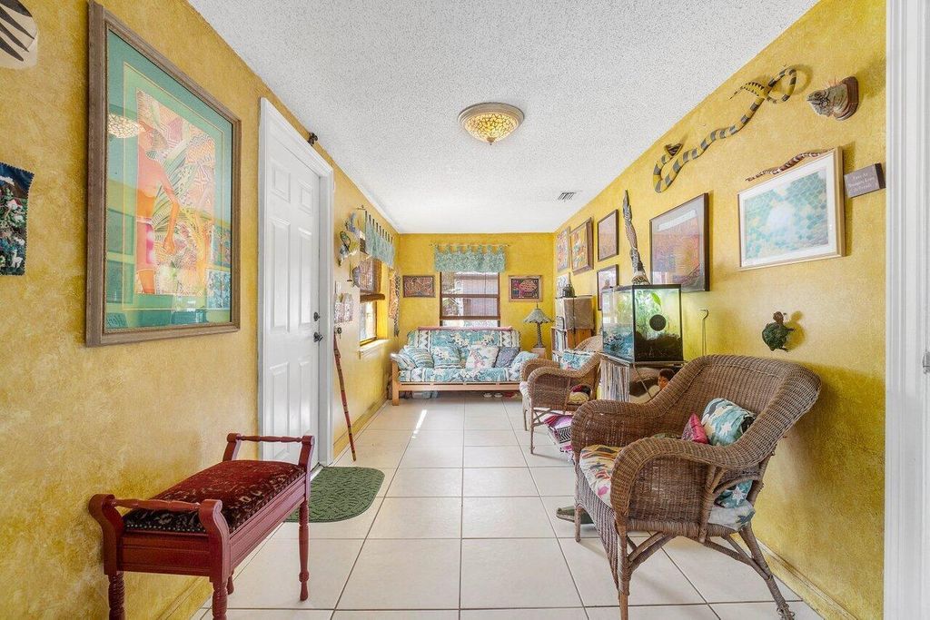 Photo of 717 N L Street, Lake Worth Beach, FL 33460 (MLS # R11108594)