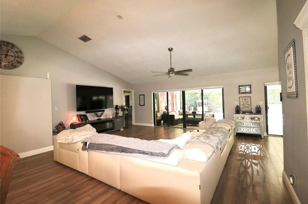 Pine Landing 113-42 B - Residential Lease