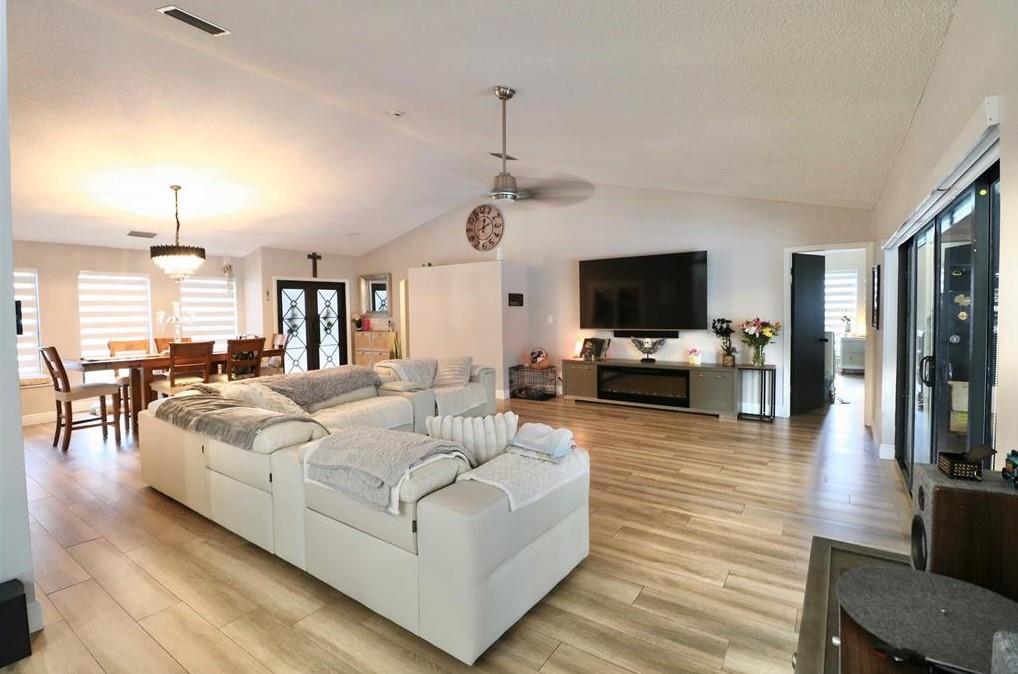 Pine Landing 113-42 B - Residential Lease