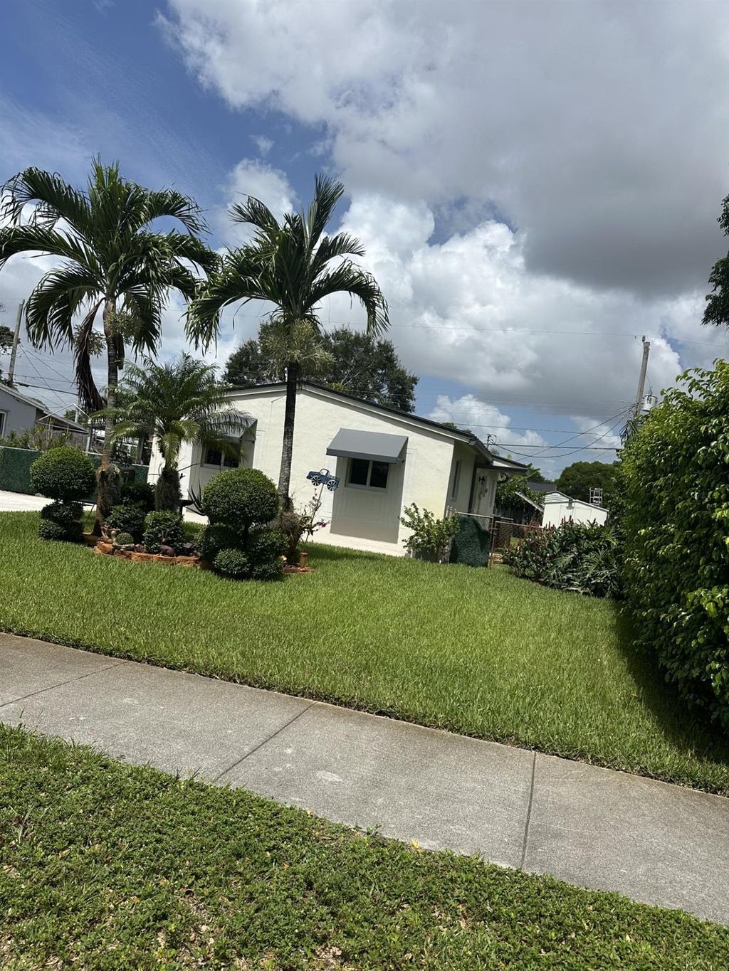 Photo of 1620 N 71st Ter, Hollywood, FL 33024 (MLS # F10514680)