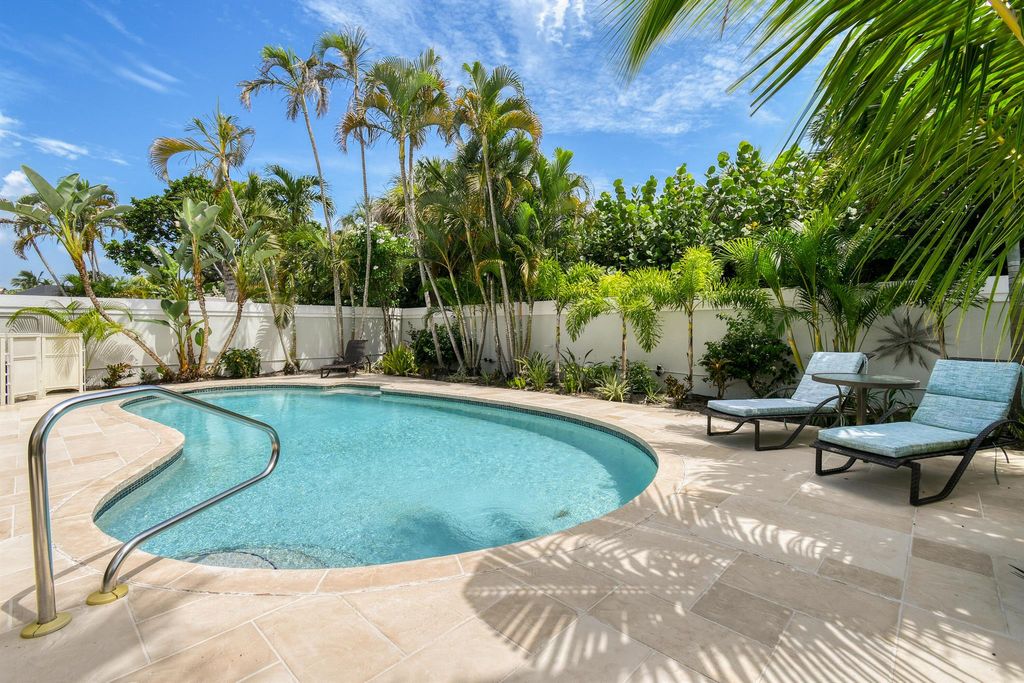 Photo of 131 Sand Pine Drive, Jupiter, FL 33477 (MLS # R10916037)