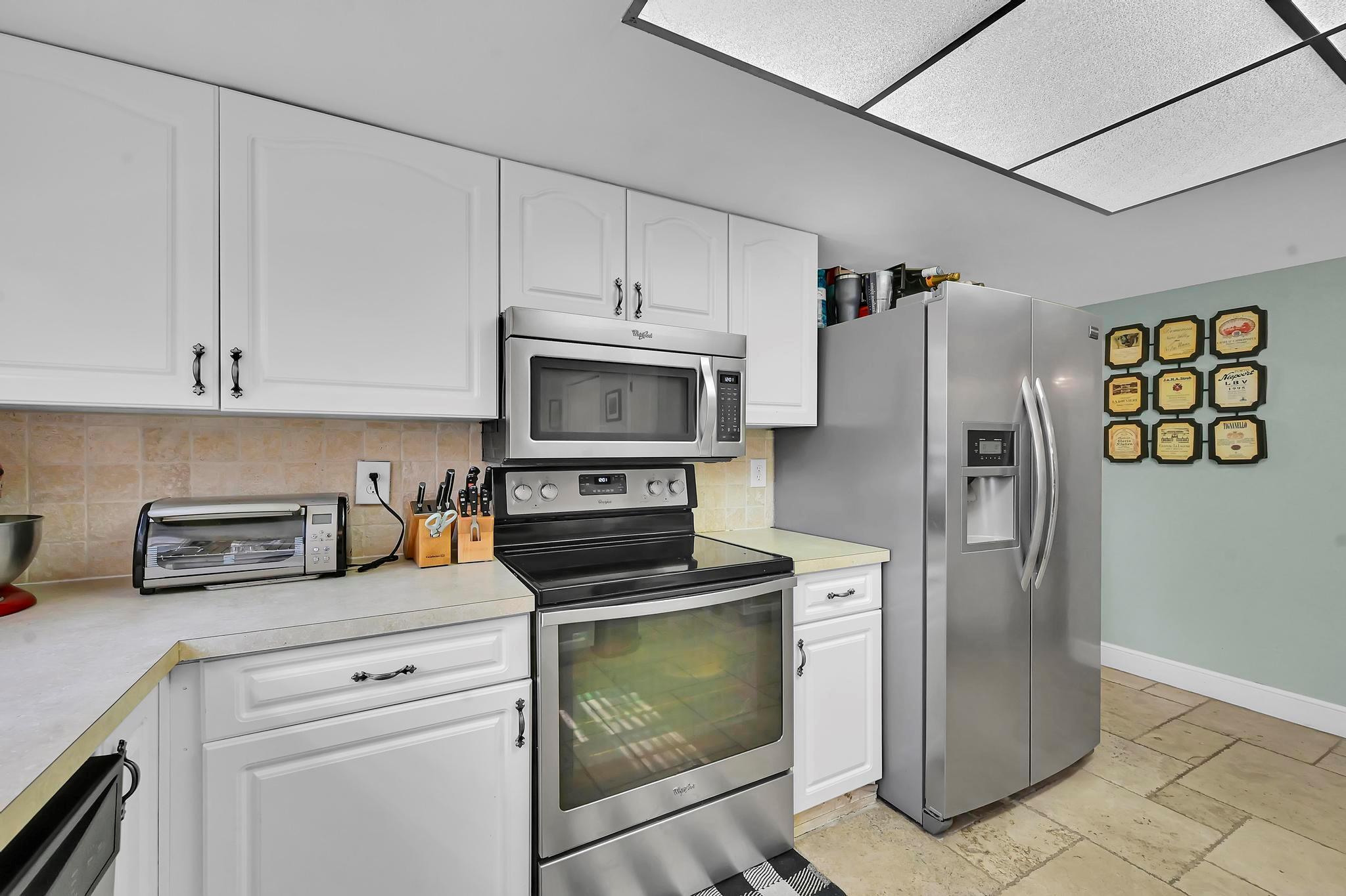 TWELVE OAKS ESTATES - Residential