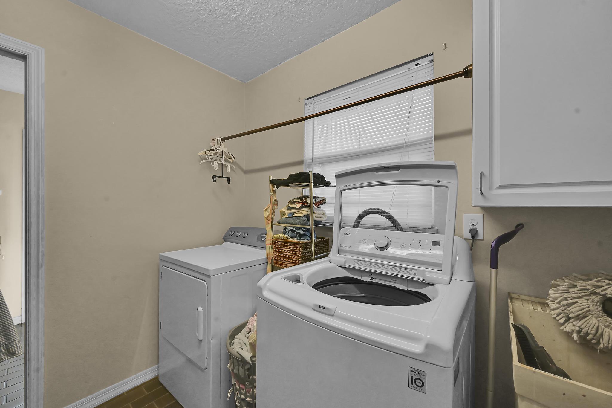 TWELVE OAKS ESTATES - Residential