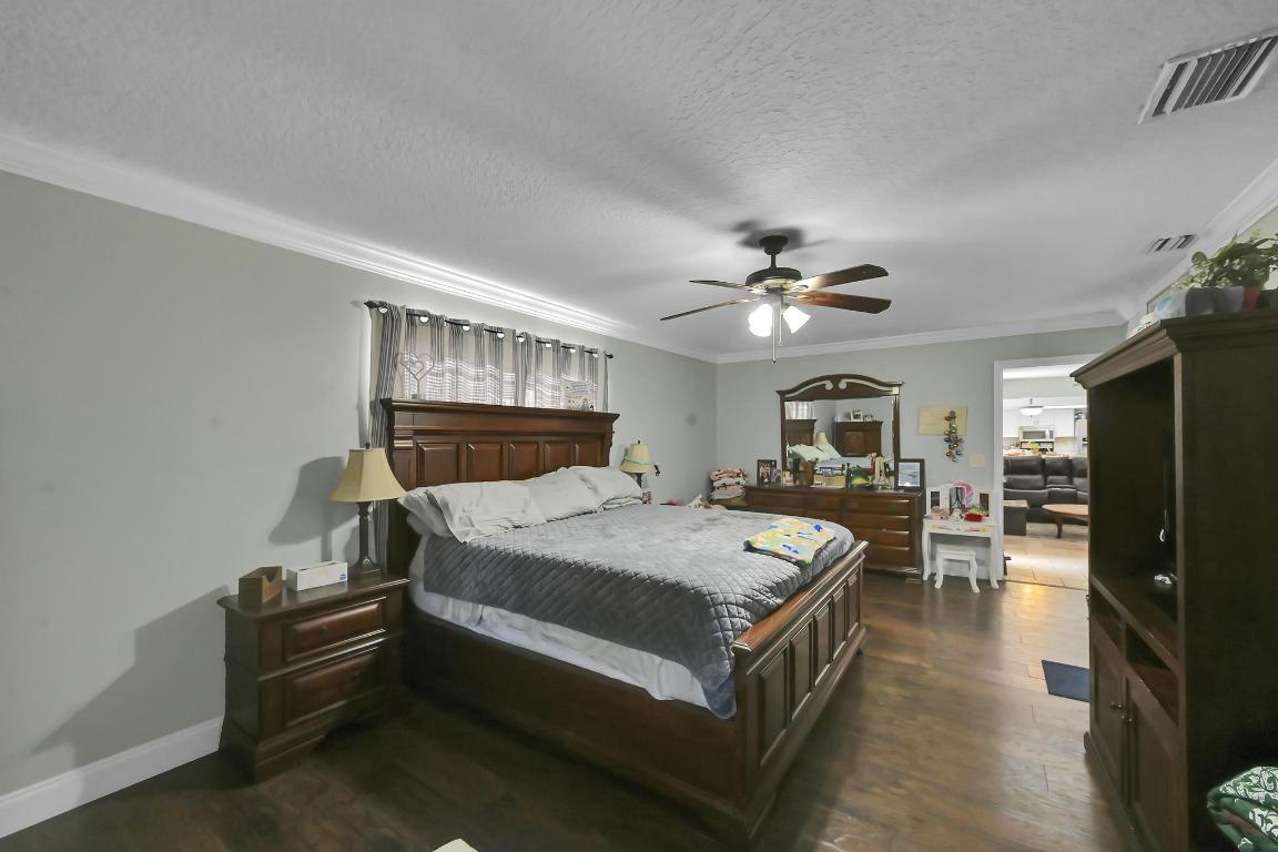 TWELVE OAKS ESTATES - Residential