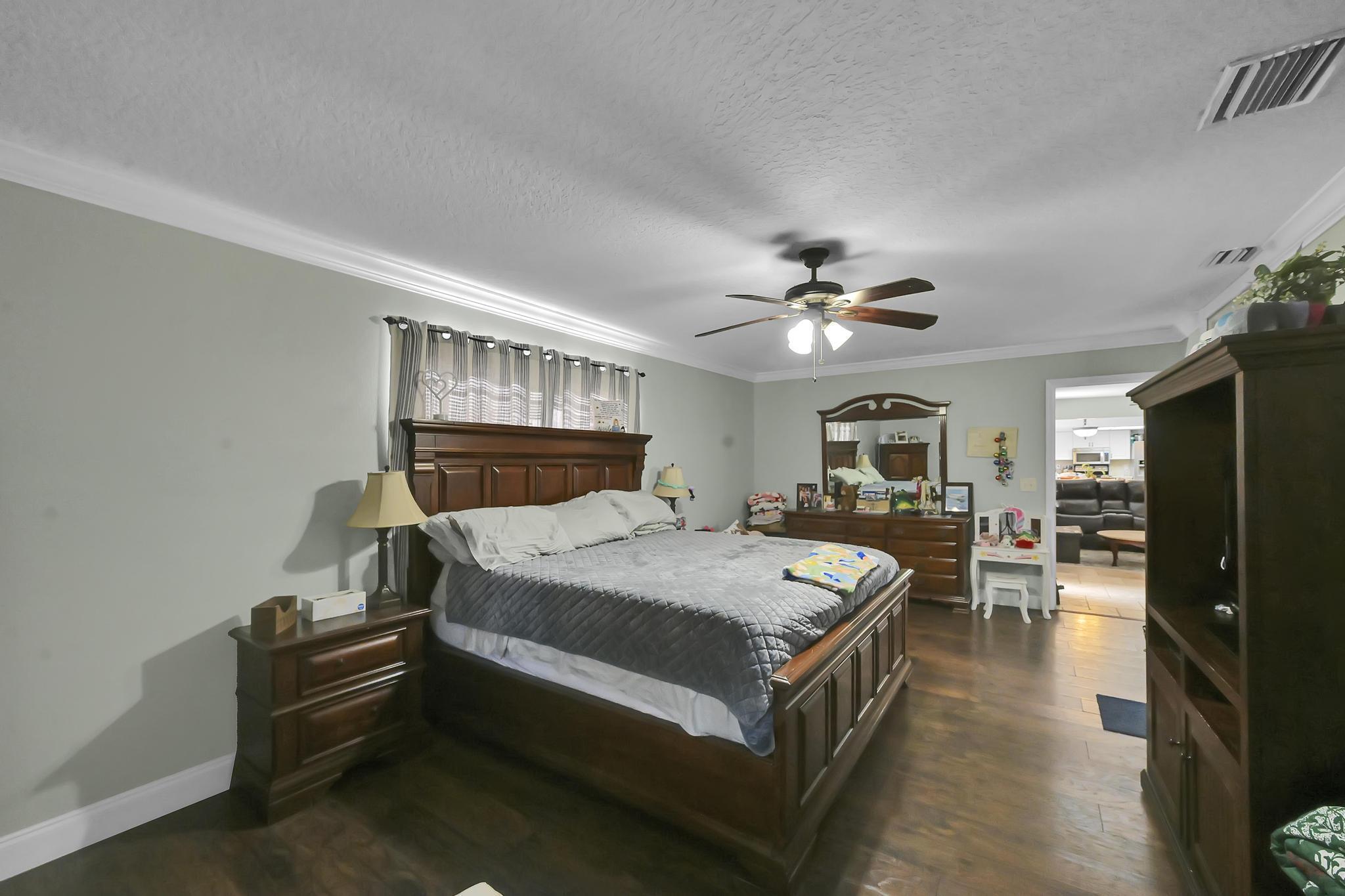 TWELVE OAKS ESTATES - Residential