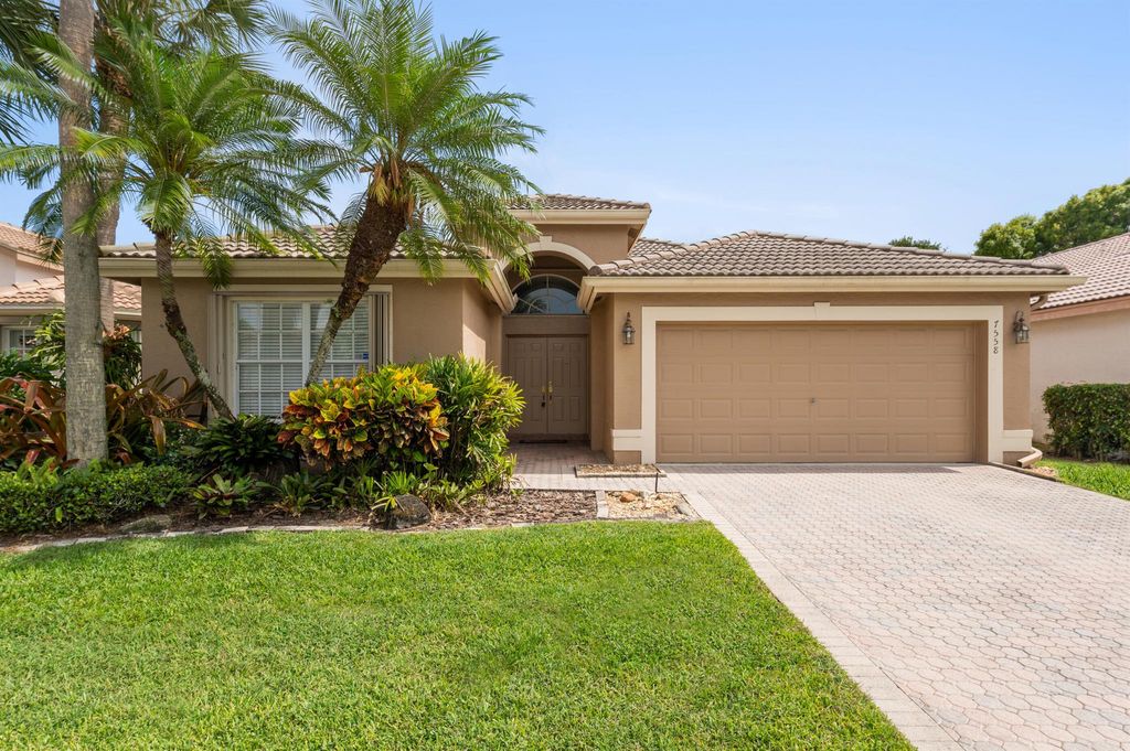Photo of 7558 Sagunto Street, Boynton Beach, FL 33437 (MLS # R10891337)
