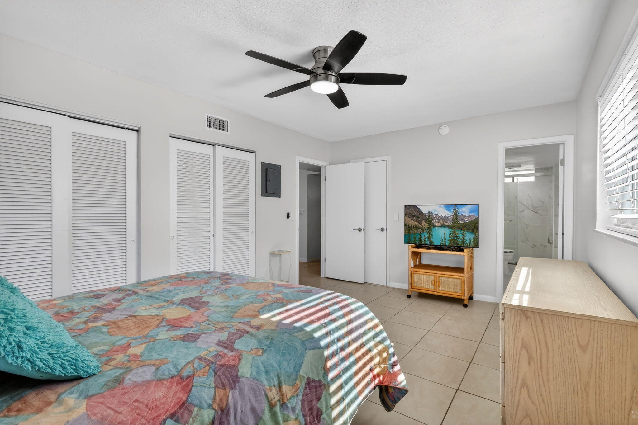 VILLAGE ROYALE ON THE GRE - Residential