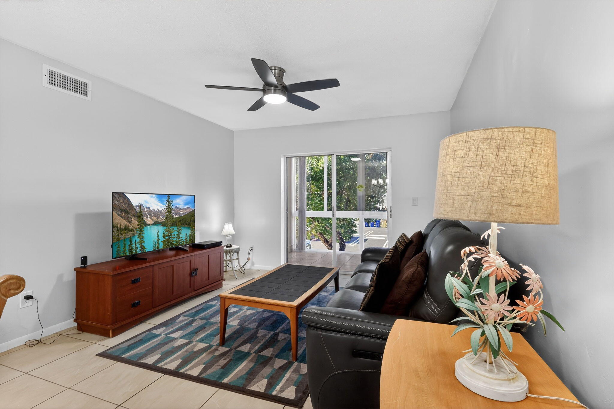 VILLAGE ROYALE ON THE GRE - Residential