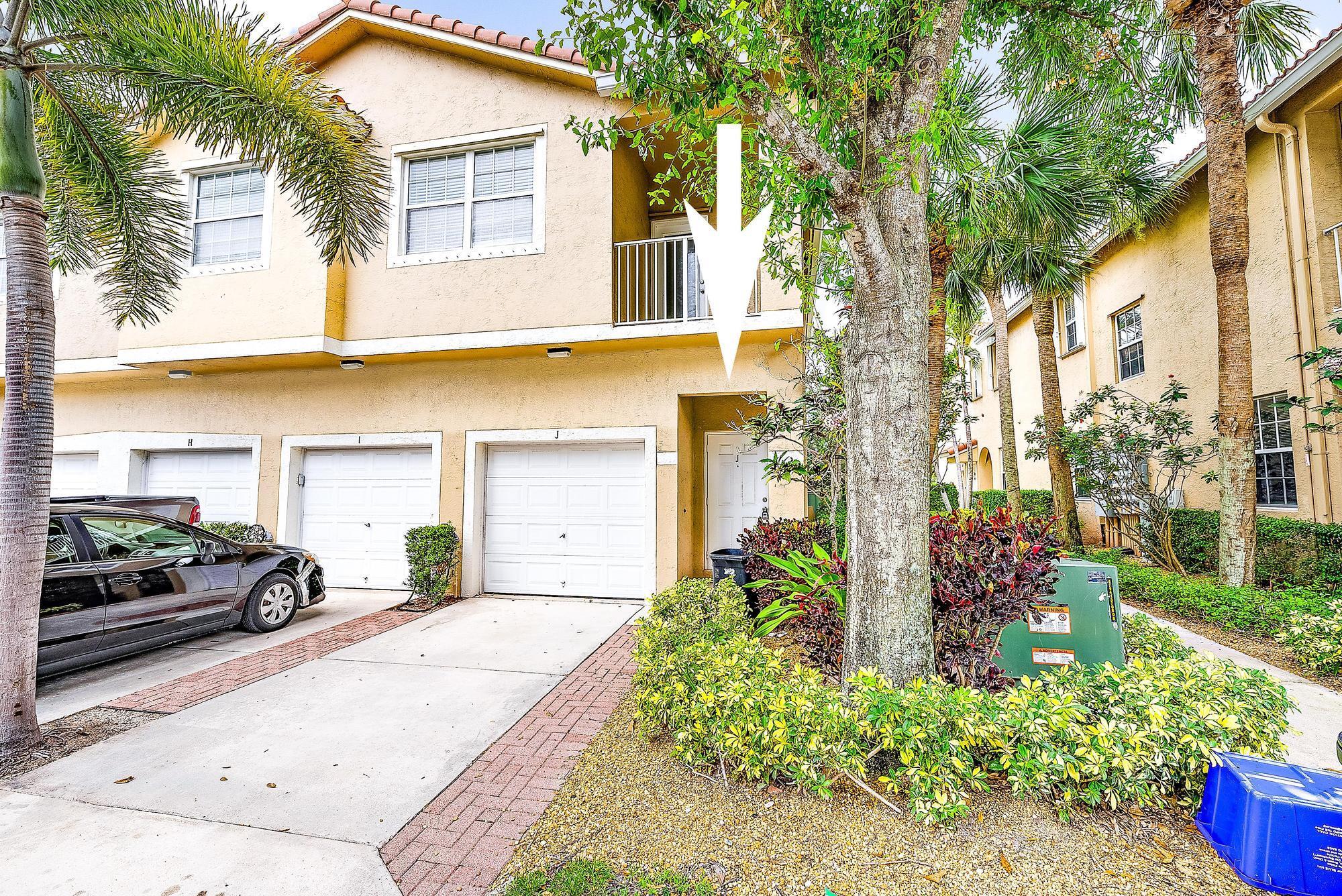 Welcome to this beautiful condo for rent in the highly desirable community of Tequesta Trace, perfectly nestled in the charming village of Tequesta. This inviting residence offers the ideal blend of comfort, convenience, and Florida lifestyle.As you step inside, you'll immediately notice the light and airy atmosphere that fills the home, thanks to its volume ceilings and open-concept layout. The kitchen is thoughtfully designed with ample cabinetry, a pantry for extra storage, and a breakfast bar that opens seamlessly to the combined living and dining area--creating the perfect space for entertaining or relaxing in style.Both bedrooms are spacious and privately positioned, each offering its own en-suite bathroom for optimal comfort and privacy.