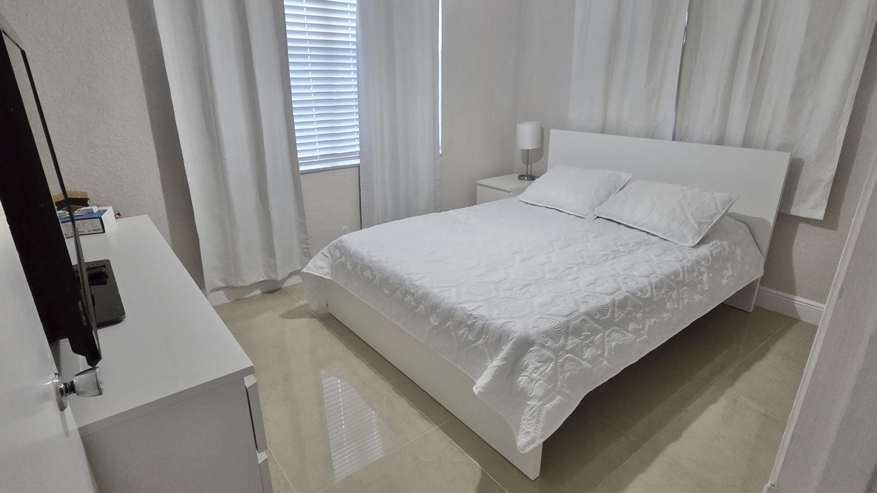 2612 NW 49th Street NW