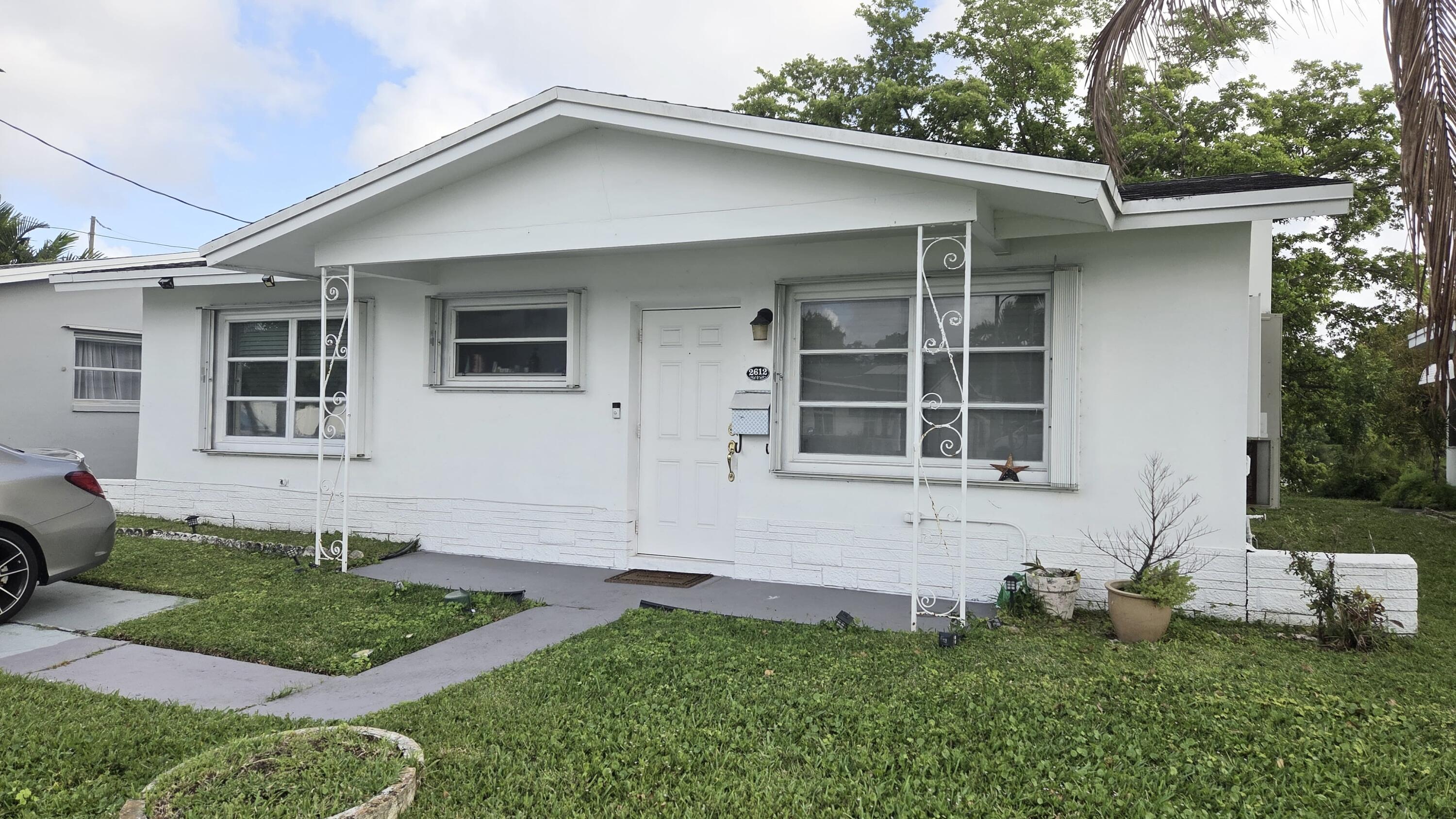 TAMARAC LAKES SOUTH - Residential