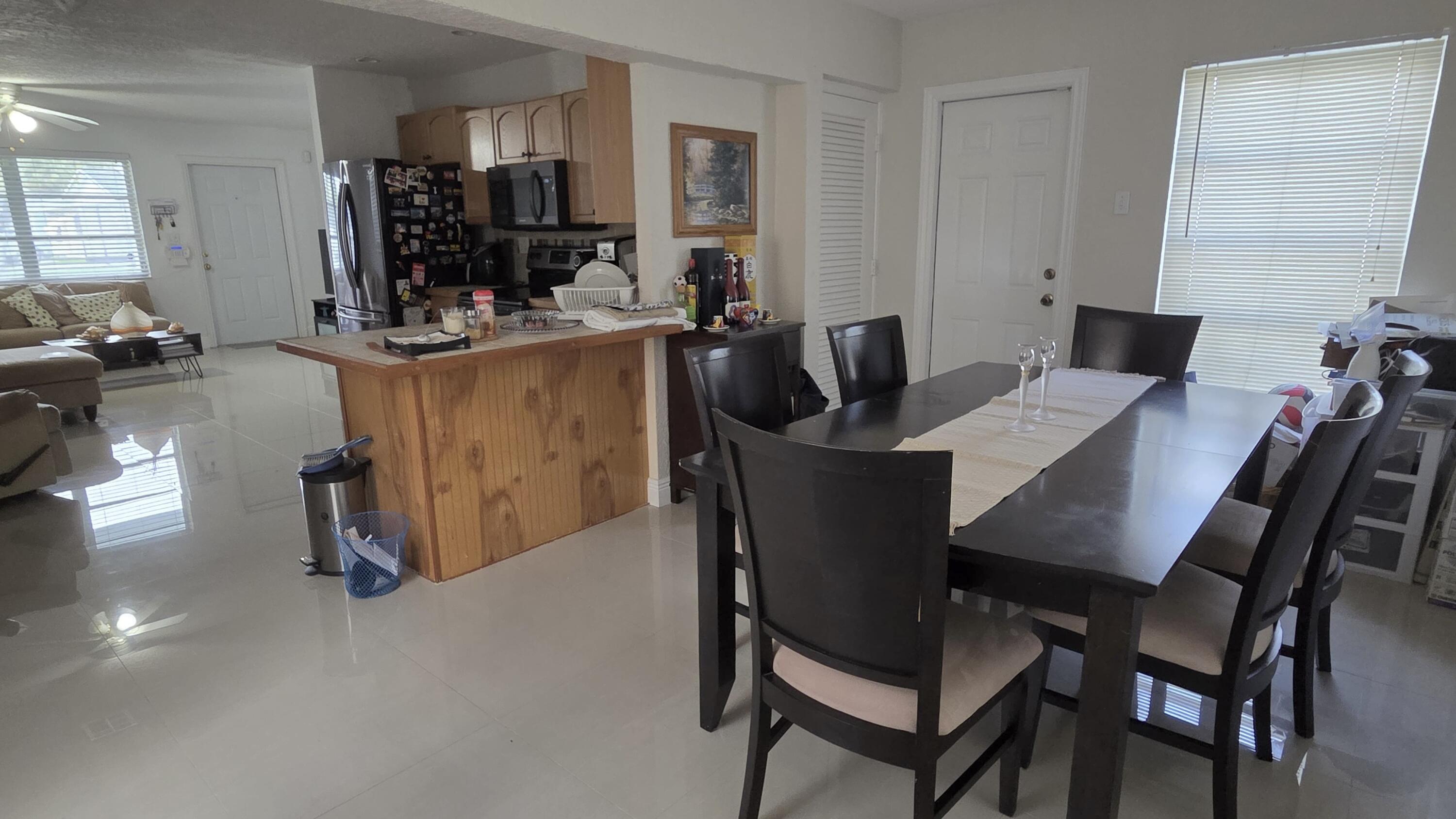 2612 NW 49th Street NW