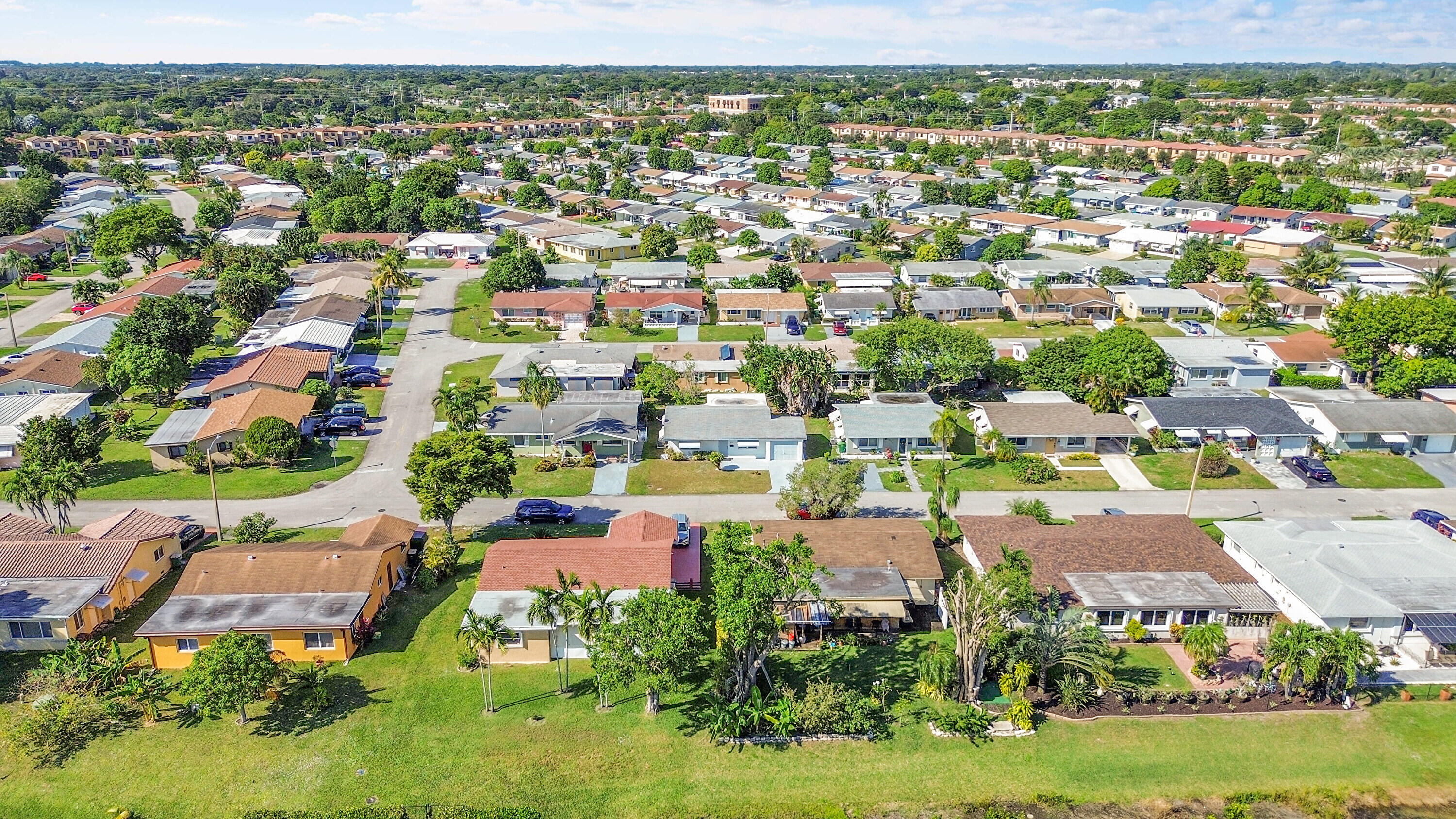 MAINLANDS OF TAMARAC LAKES - Residential