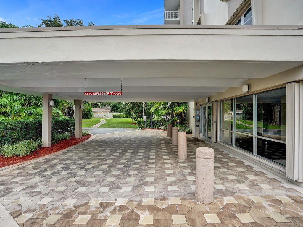 Photo of 1831 NE 38th Street #509, Oakland Park, FL 33308 (MLS # F10525008)