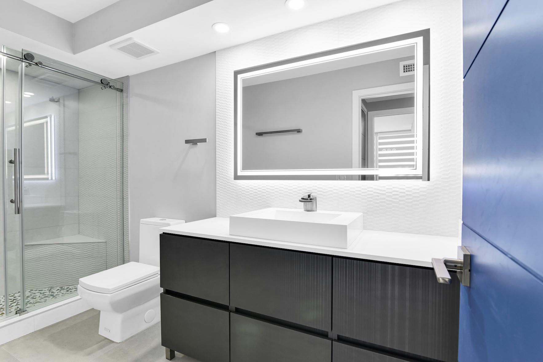 EMBASSY TOWER - Residential Lease