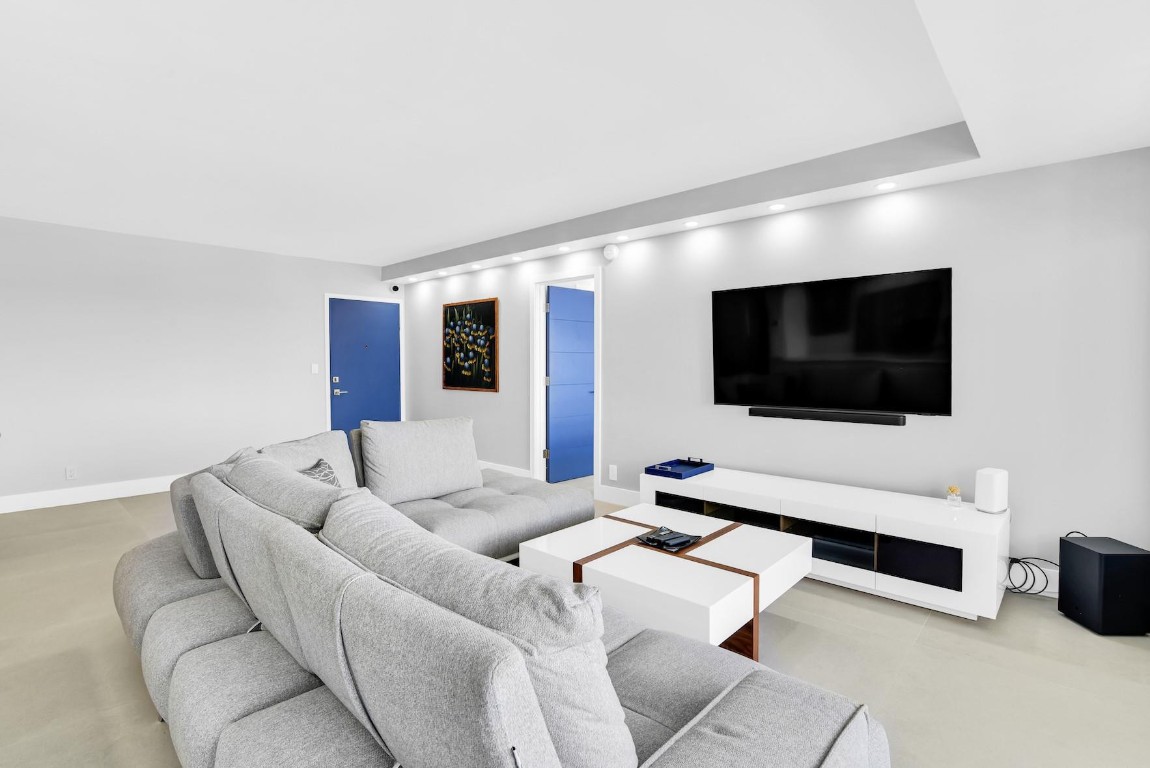 EMBASSY TOWER - Residential Lease