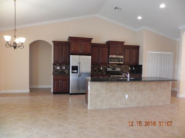 PORT ST LUCIE SECTION 39 - Residential Lease
