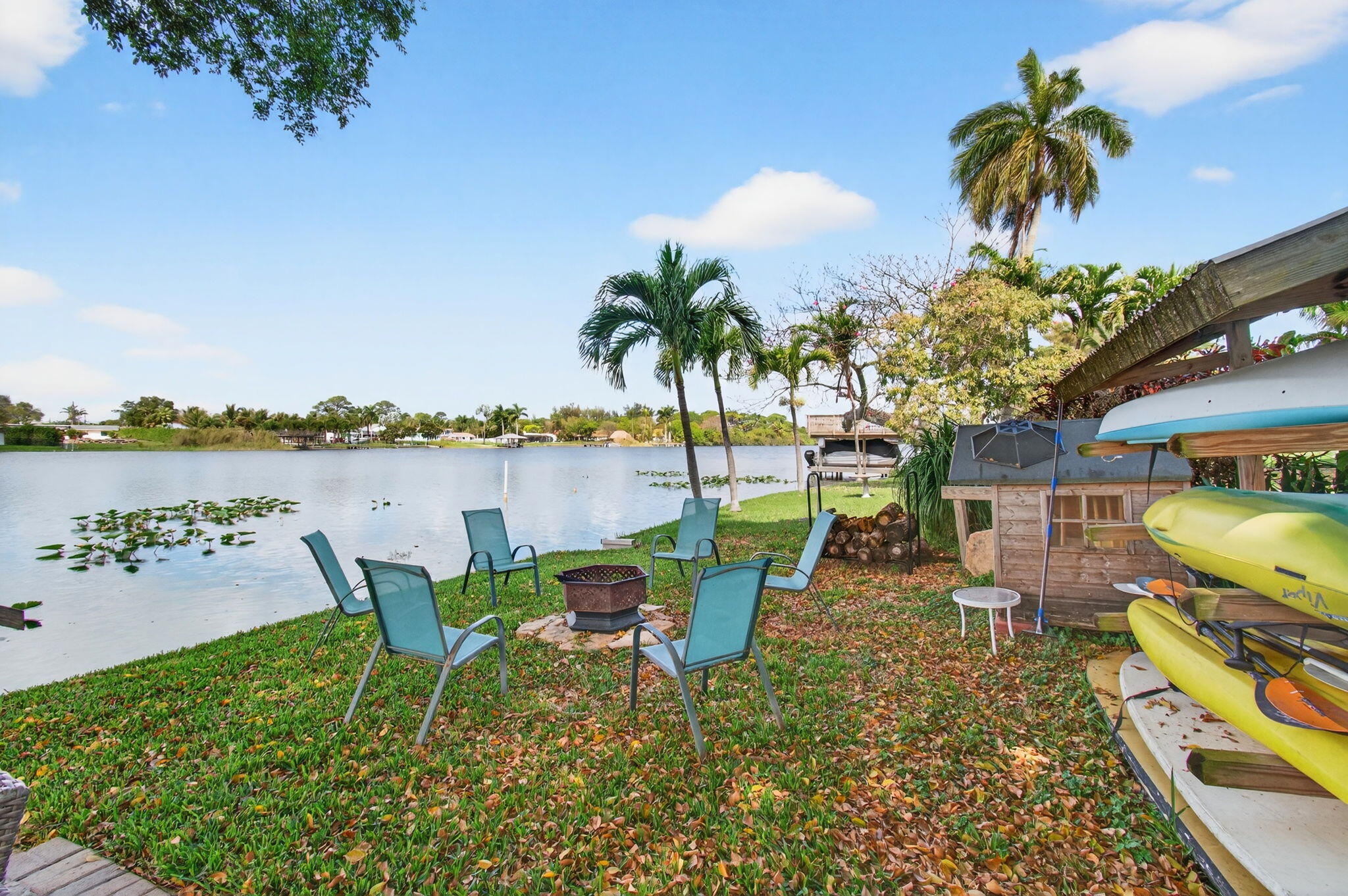 ISLAND ESTATES - Residential