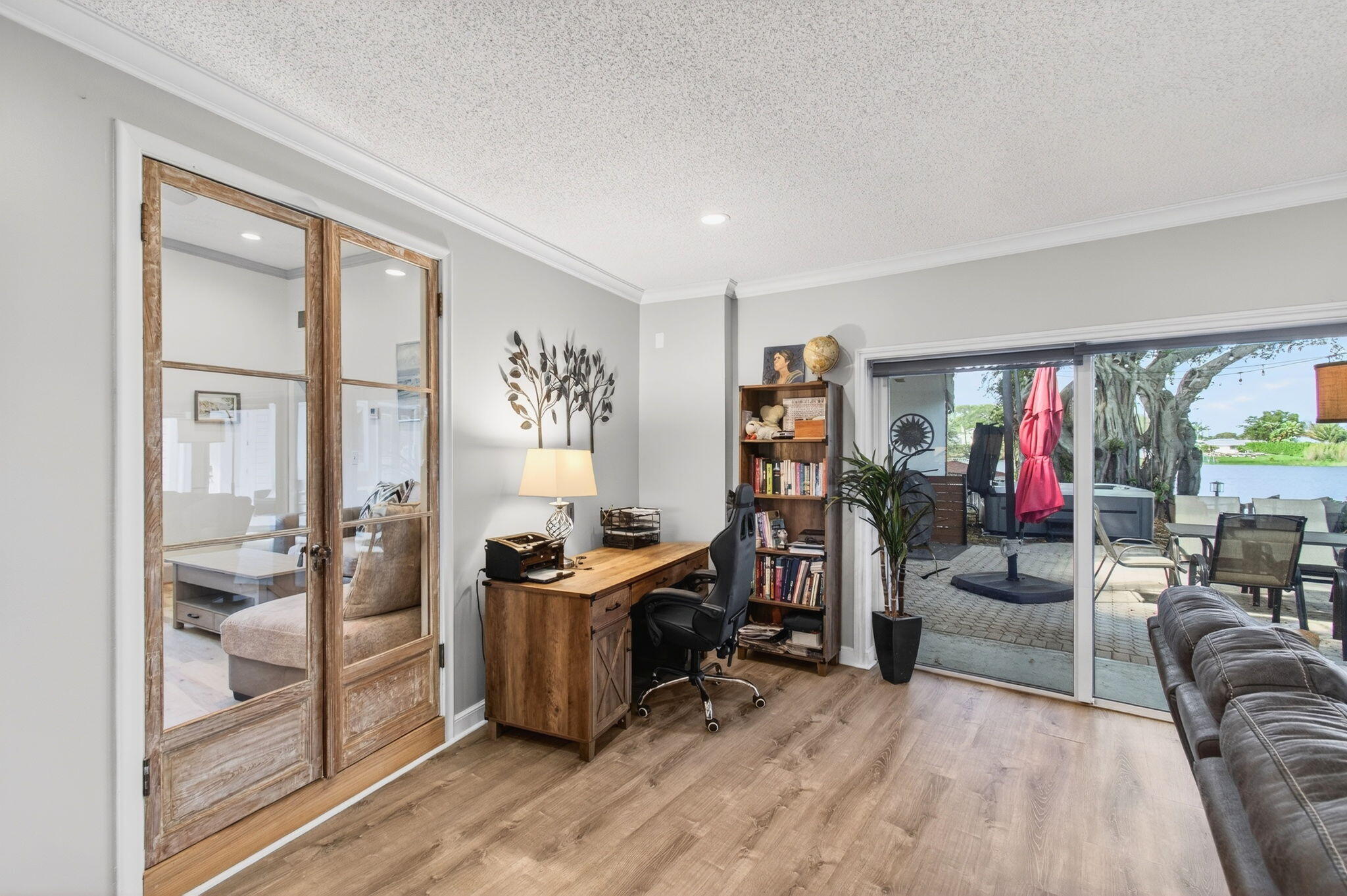 ISLAND ESTATES - Residential