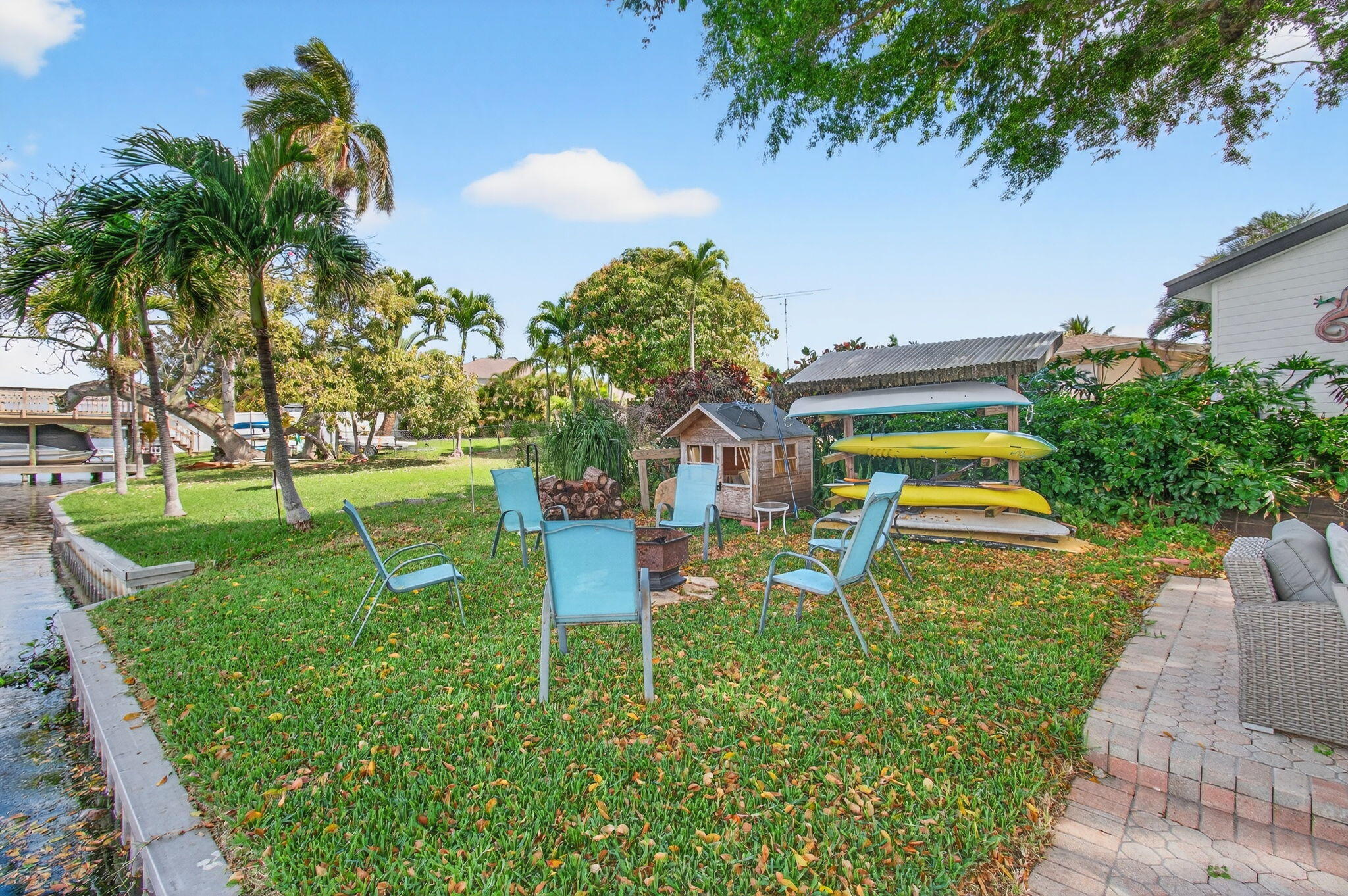 ISLAND ESTATES - Residential