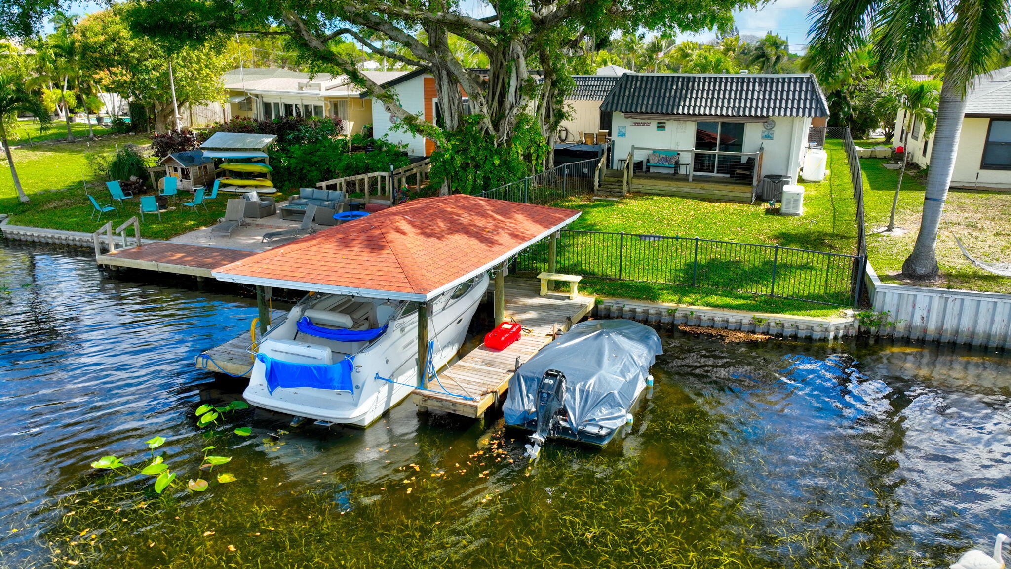 ISLAND ESTATES - Residential