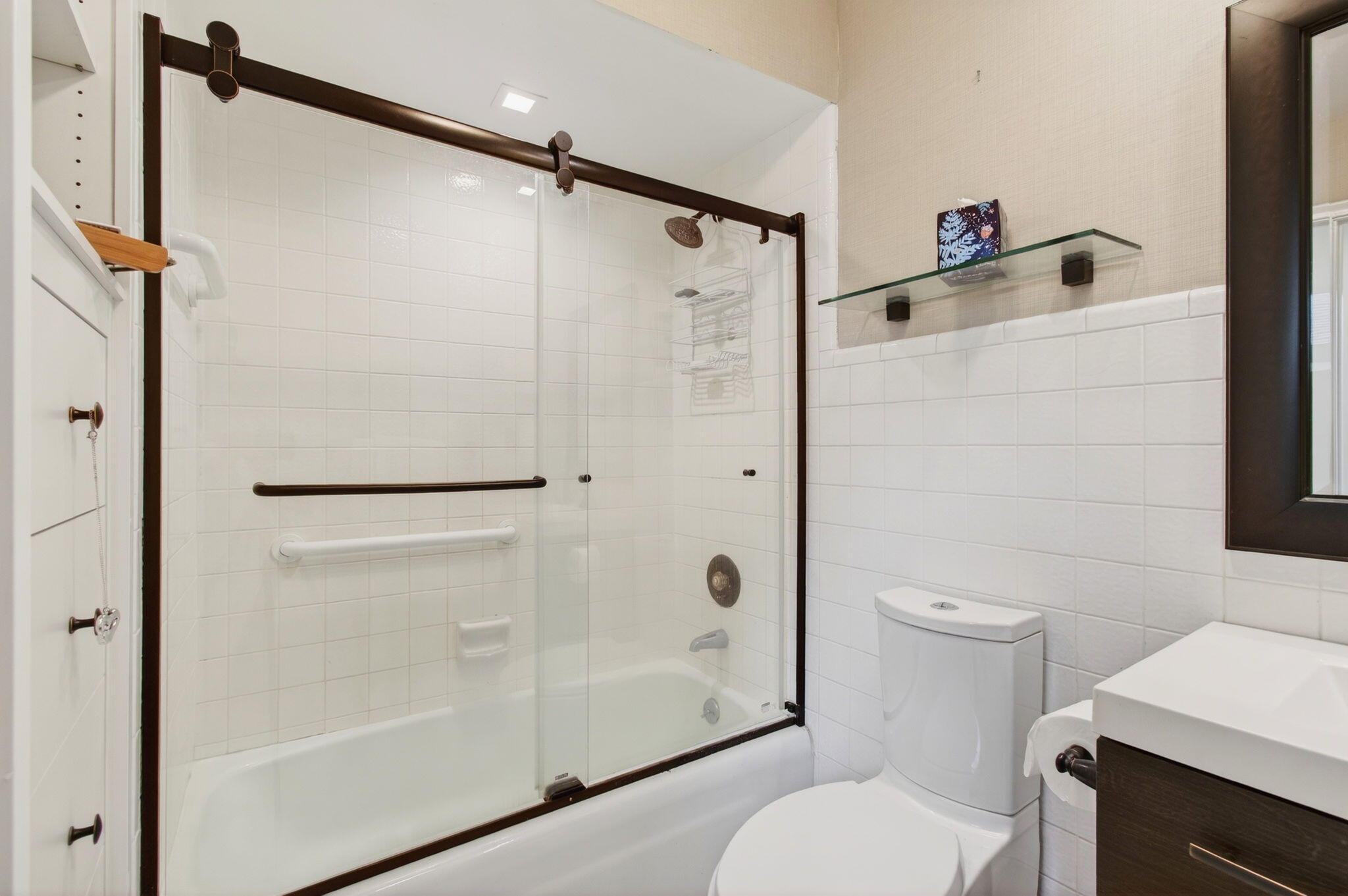 ISLAND ESTATES - Residential