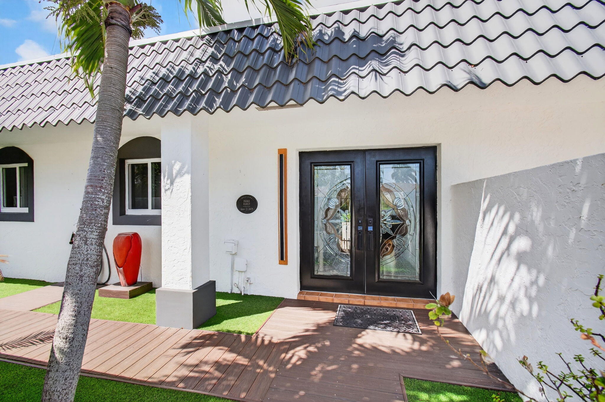 ISLAND ESTATES - Residential