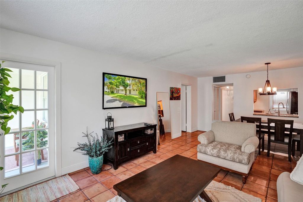 Photo of 4025 N Federal Highway #113A, Fort Lauderdale, FL 33308 (MLS # F10551814)