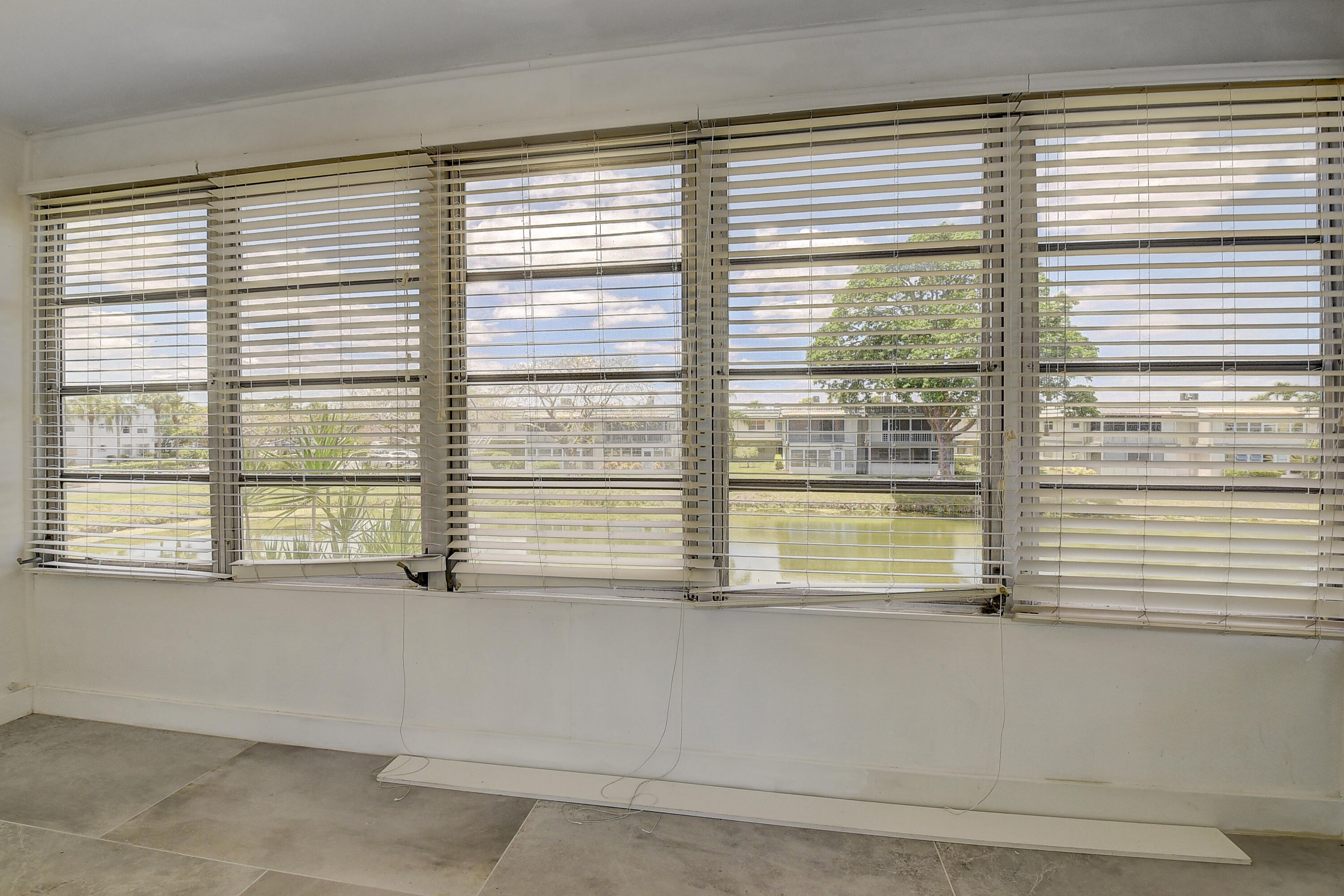 KINGS POINT MONACO CONDOS - Residential Lease