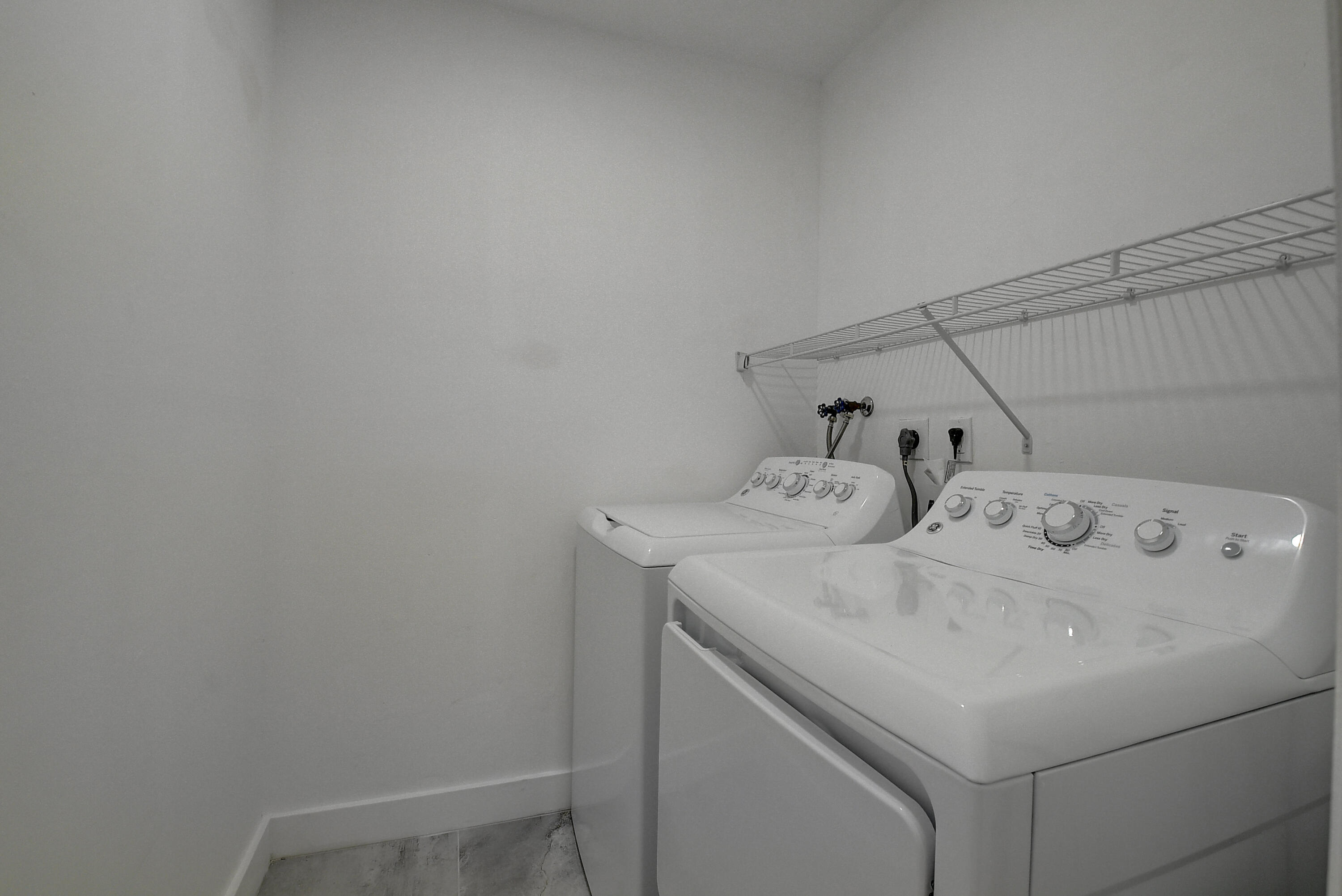 KINGS POINT MONACO CONDOS - Residential Lease