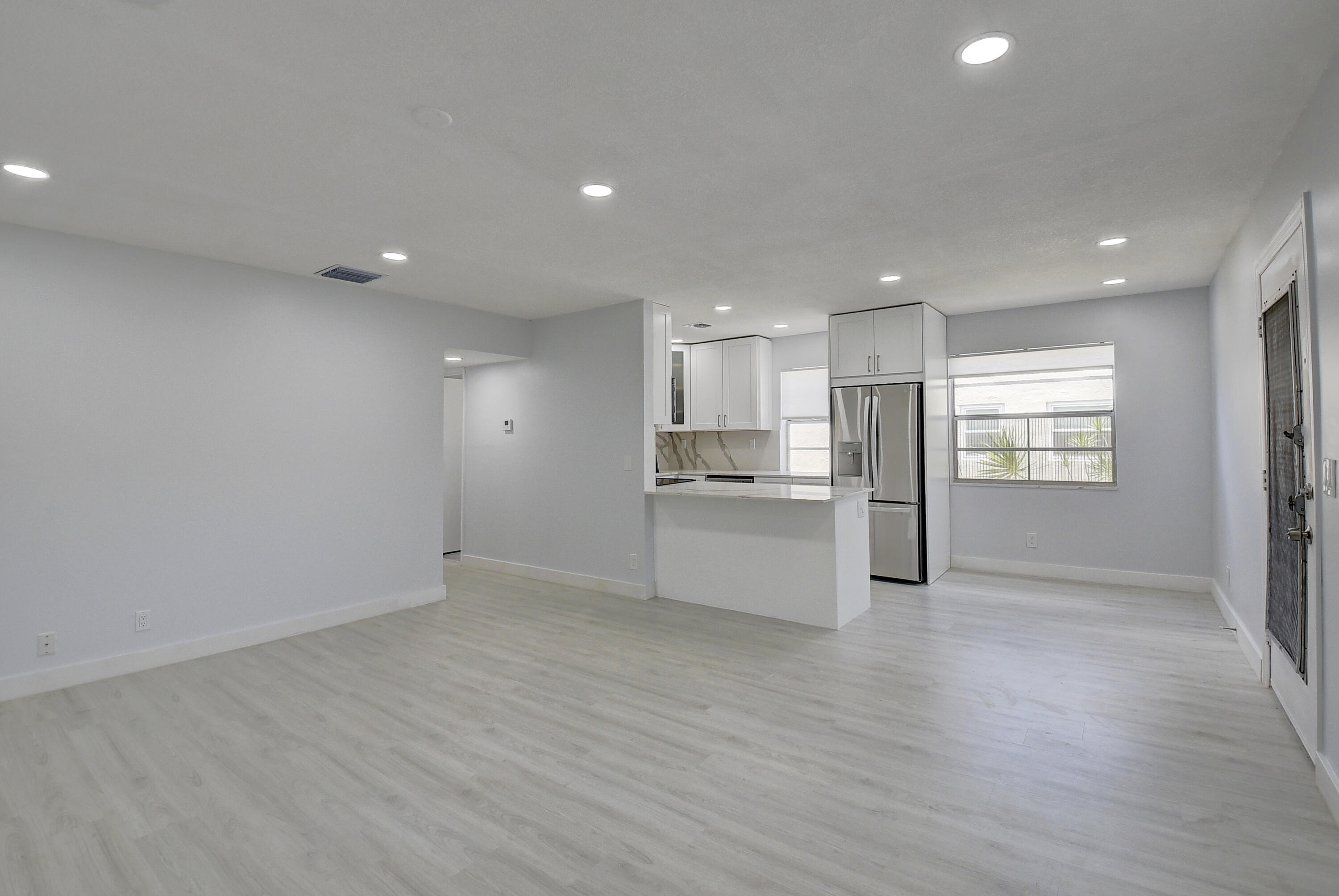 KINGS POINT MONACO CONDOS - Residential Lease