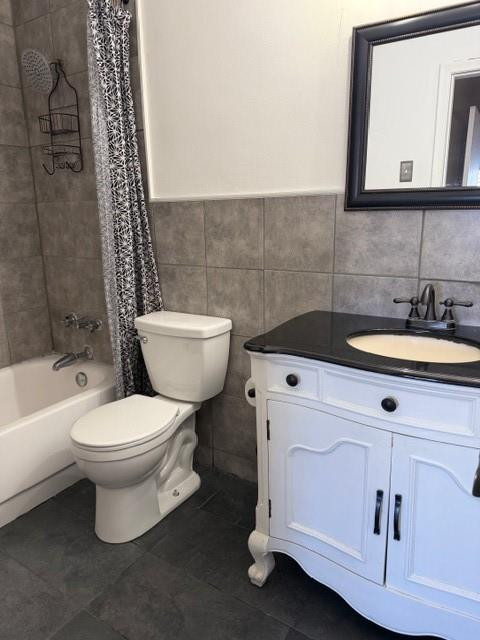 Georgian Court Apts North - Residential Lease