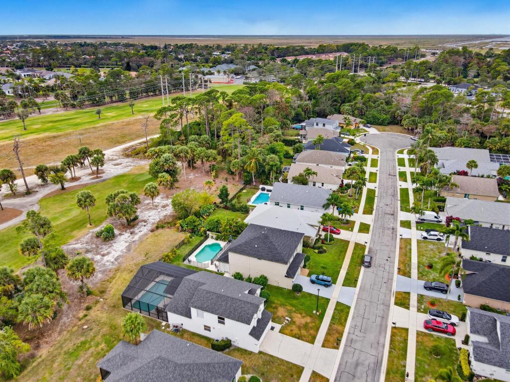 BINKS FOREST OF THE LANDINGS - Residential