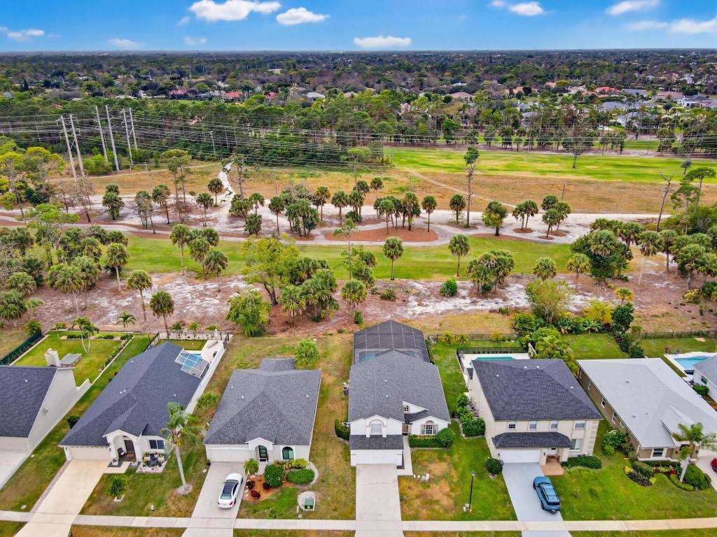 BINKS FOREST OF THE LANDINGS - Residential