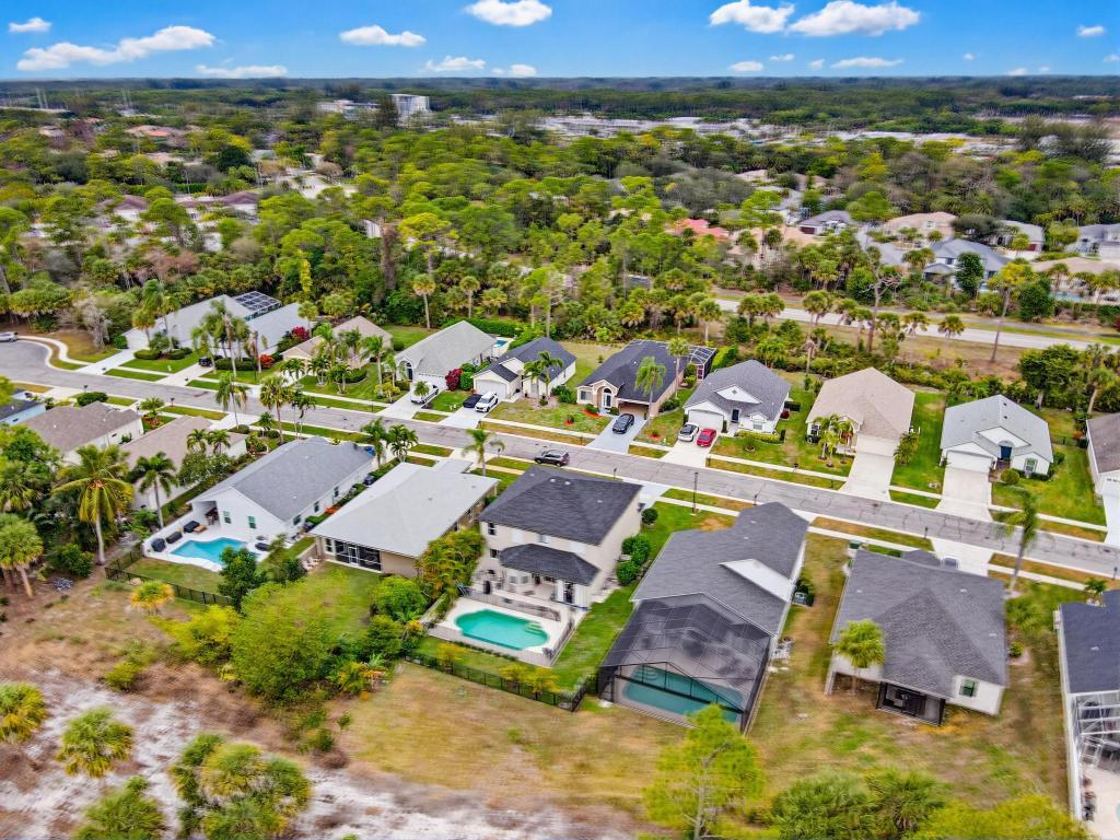 BINKS FOREST OF THE LANDINGS - Residential