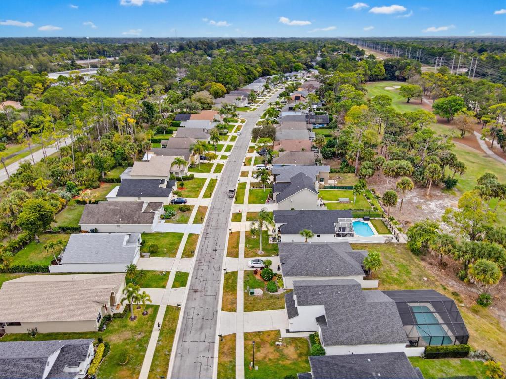 BINKS FOREST OF THE LANDINGS - Residential