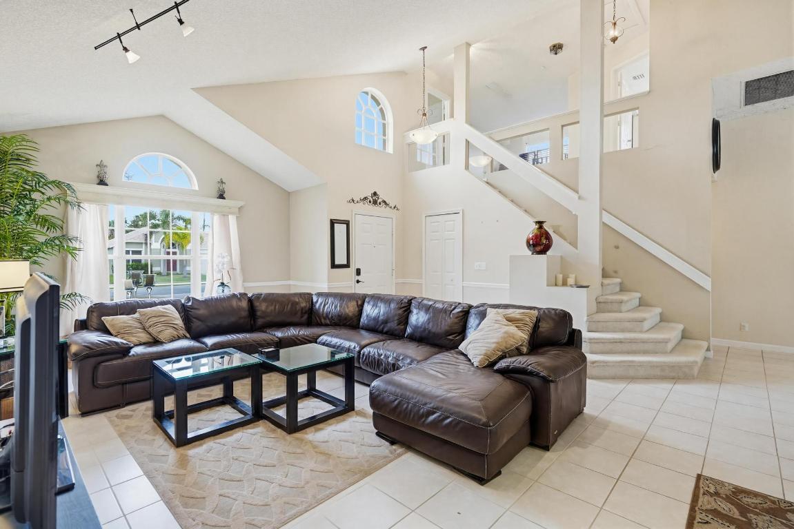 BINKS FOREST OF THE LANDINGS - Residential